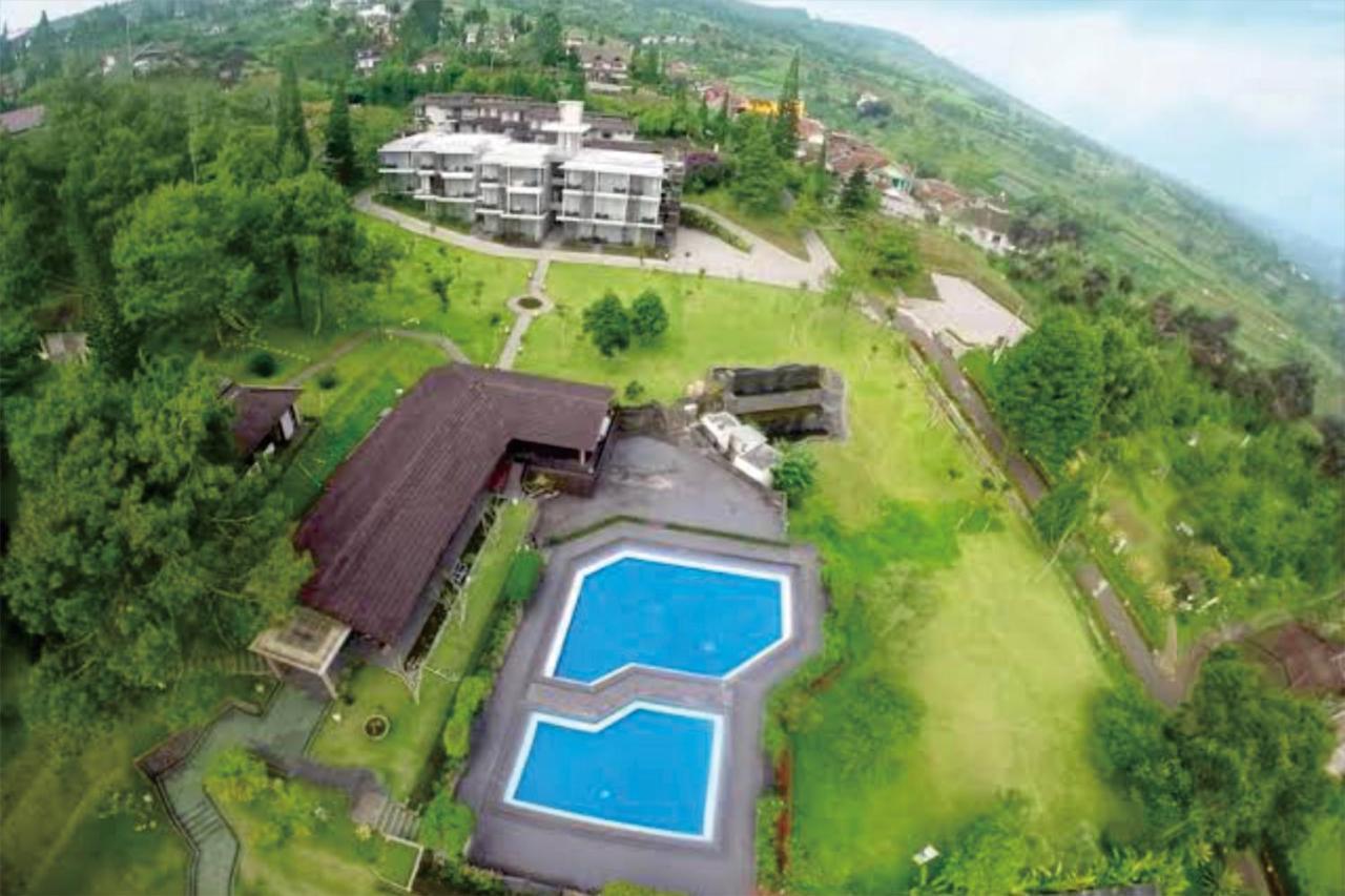 Lembang Asri Resort Exterior photo