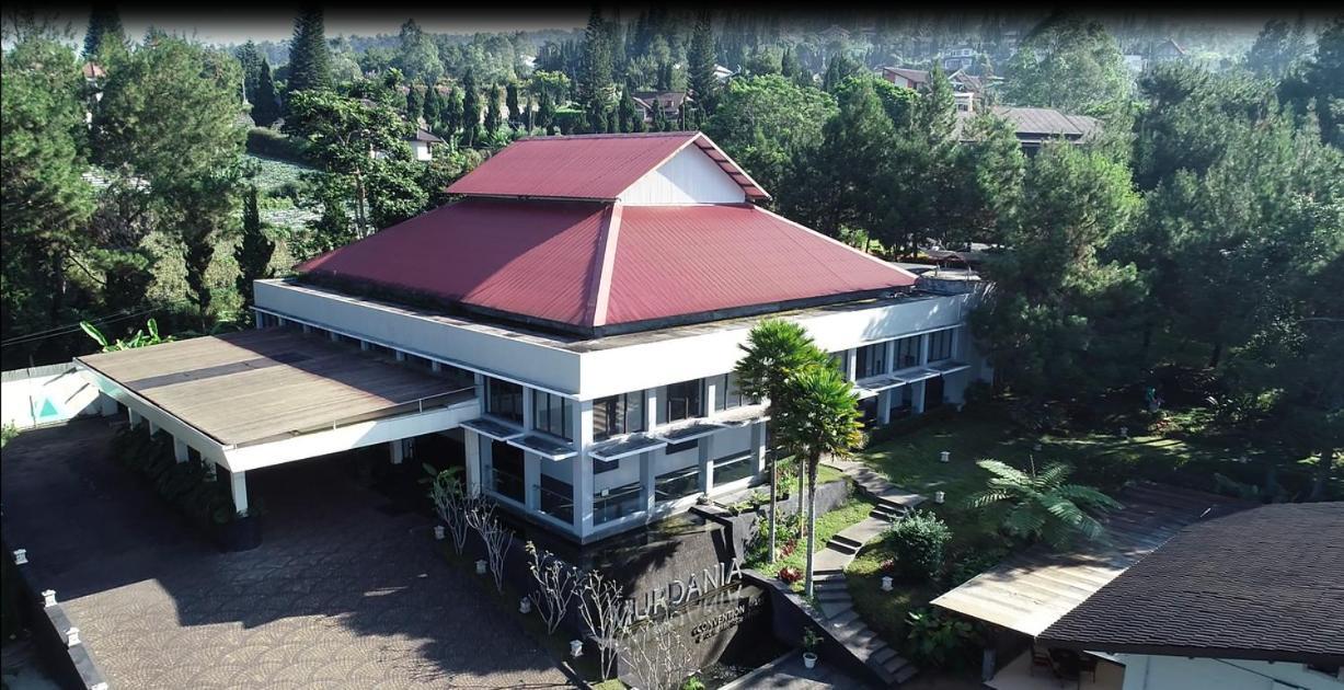 Lembang Asri Resort Exterior photo